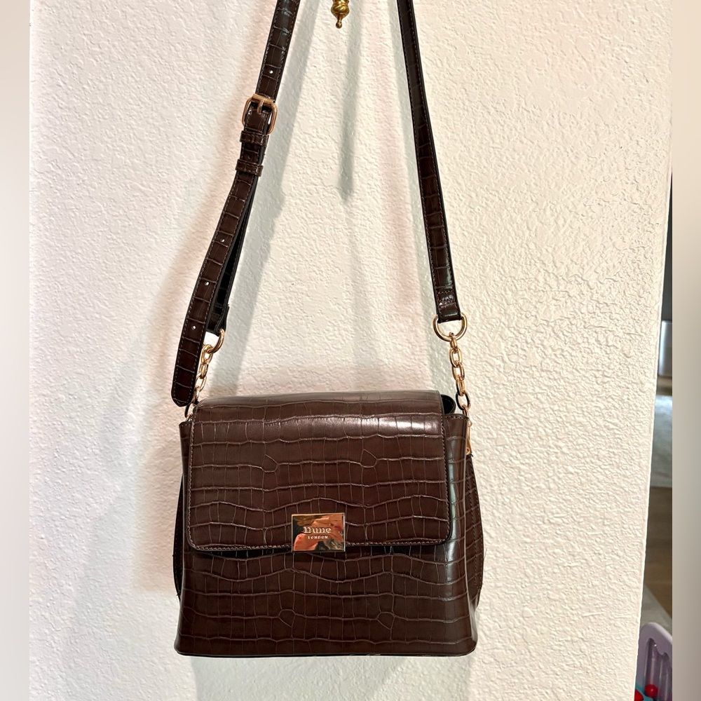 Croc-Embossed Purse | Dune